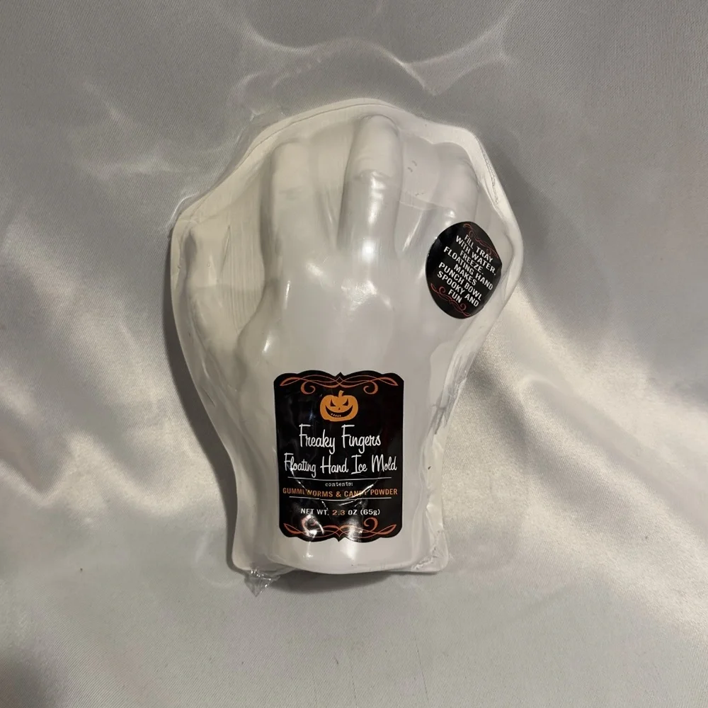 Vintage 2001 Halloween Scary Skeleton Hand Ice Mold Jello Mold